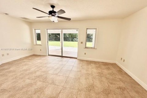 Casa en venta en Homestead, Florida, 3 dormitorios, 169.08 m2 № 1951480 - foto 3