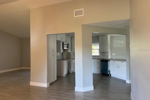 Casa en alquiler en Lakeland, Florida, 4 dormitorios, 201.51 m2 № 1831245 - foto 5