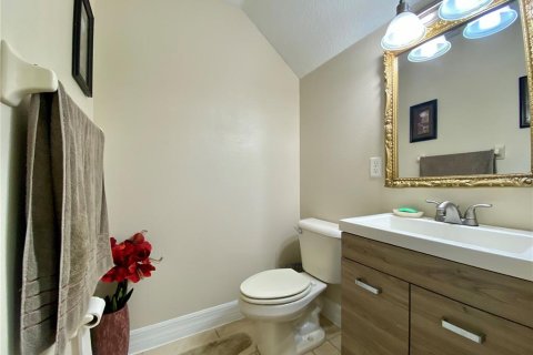 Casa en venta en Tampa, Florida, 5 dormitorios, 316.61 m2 № 2217071 - foto 11