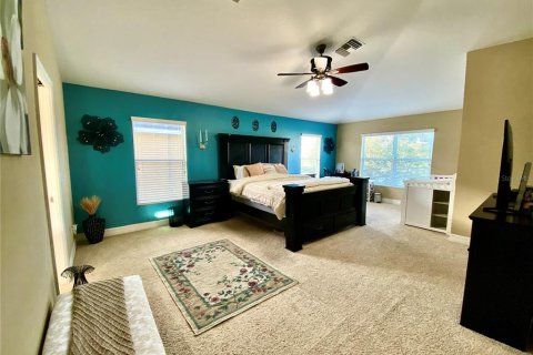 Casa en venta en Tampa, Florida, 5 dormitorios, 316.61 m2 № 2217071 - foto 19