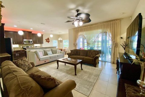Casa en venta en Tampa, Florida, 5 dormitorios, 316.61 m2 № 2217071 - foto 6