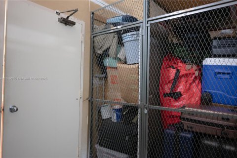 Condominio en venta en Miami, Florida, 2 dormitorios, 152.55 m2 № 1946641 - foto 30