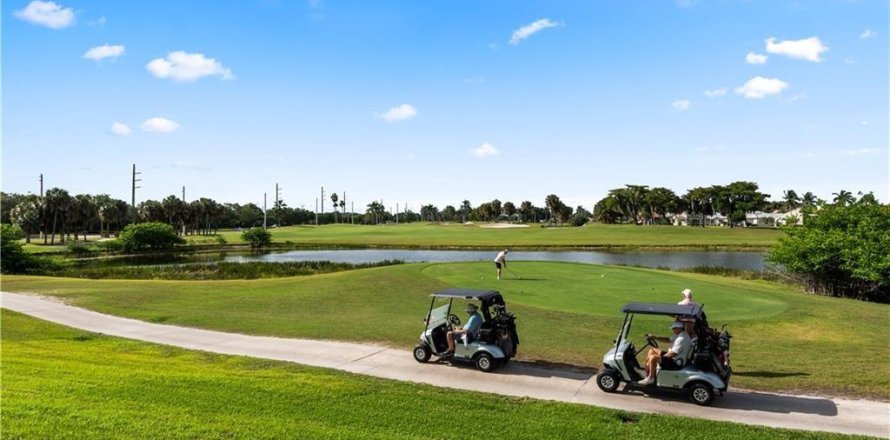 Casa en Boynton Beach, Florida 3 dormitorios, 169.92 m2 № 1161786