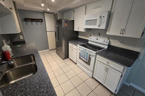 Купить виллу или дом в Нью-Порт-Ричи, Флорида 3 комнаты, 155.8м2, № 2429427 - фото 5