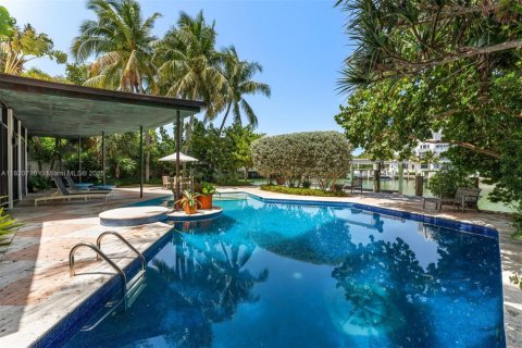 Купить виллу или дом в Майами-Бич, Флорида 3 спальни, 317.82м2, № 1981709 - фото 3