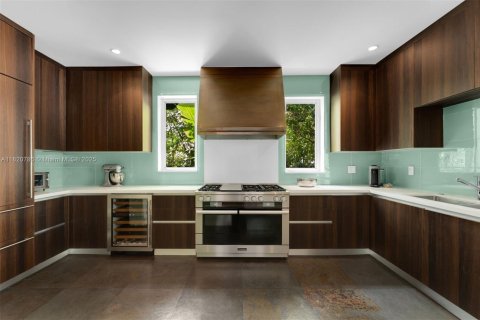 Купить виллу или дом в Майами-Бич, Флорида 3 спальни, 317.82м2, № 1981709 - фото 14