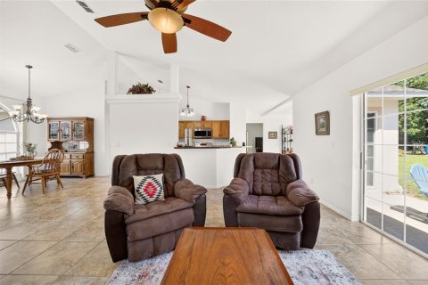 Casa en venta en Ocala, Florida, 3 dormitorios, 177.72 m2 № 2347319 - foto 16