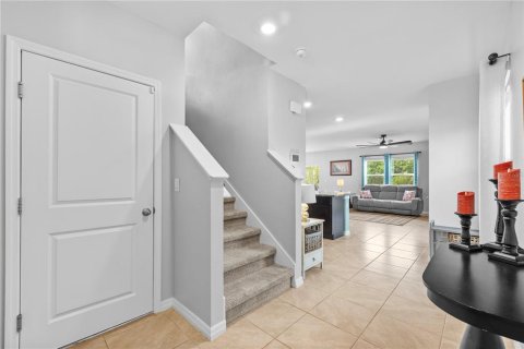 Casa en alquiler en Odessa, Florida, 4 dormitorios, 209.96 m2 № 1918369 - foto 2