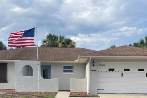 Villa ou maison à vendre à Crystal River, Floride: 2 chambres, 132.85 m2 № 1847953 - photo 4