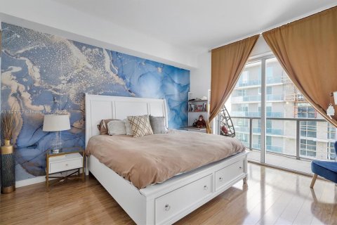 Condominio en venta en Miami, Florida, 2 dormitorios, 99.03 m2 № 1938263 - foto 7