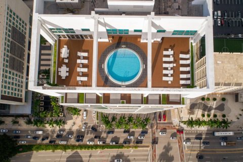 Condominio en venta en Miami, Florida, 2 dormitorios, 99.03 m2 № 1938263 - foto 17
