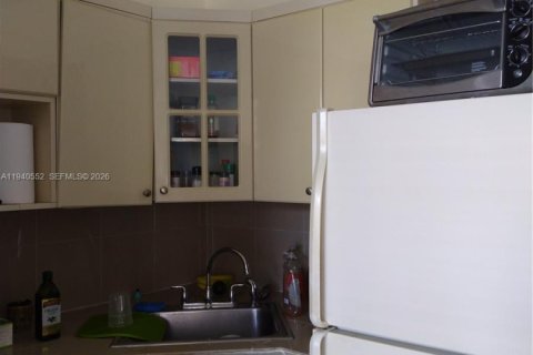 Condominio en venta en Coral Gables, Florida, 40.88 m2 № 1999874 - foto 6