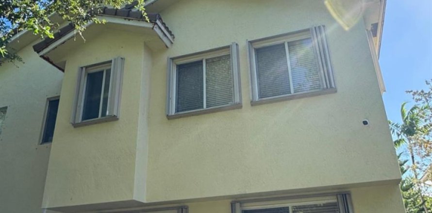 Touwnhouse à Riviera Beach, Floride 3 chambres, 137.68 m2 № 2428515