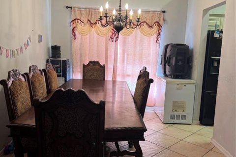 Casa en venta en Apopka, Florida, 3 dormitorios, 164.99 m2 № 1915531 - foto 9