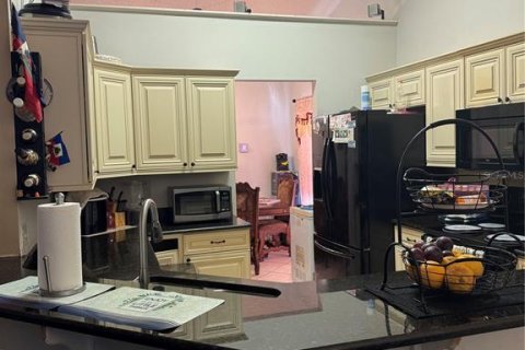 Casa en venta en Apopka, Florida, 3 dormitorios, 164.99 m2 № 1915531 - foto 16