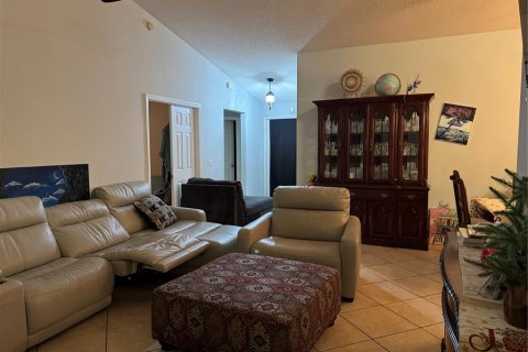 Casa en venta en Apopka, Florida, 3 dormitorios, 164.99 m2 № 1915531 - foto 5