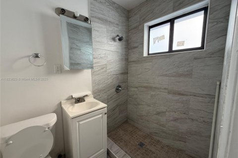 Appartement à louer à Miami, Floride: 46.45 m2 № 1790623 - photo 2