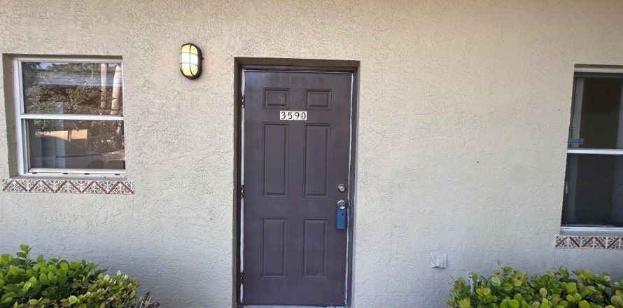 Condo à Sunrise, Floride, 2 chambres  № 2293513