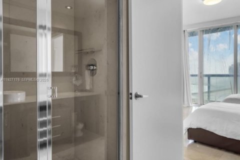 Condo in Miami, Florida, 2 bedrooms  № 2249058 - photo 26