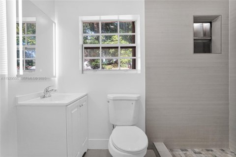 Villa ou maison à louer à Miami, Floride: 1 chambre, 159.33 m2 № 1989936 - photo 6