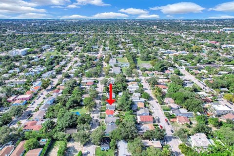 Villa ou maison à louer à Miami, Floride: 1 chambre, 159.33 m2 № 1989936 - photo 21