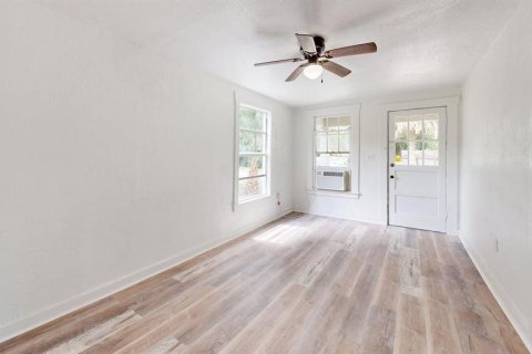 Apartamento en alquiler en DeLand, Florida, 2 dormitorios, 58.06 m2 № 2148977 - foto 2