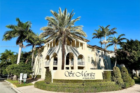 Condo in Doral, Florida, 3 bedrooms  № 1485471 - photo 1