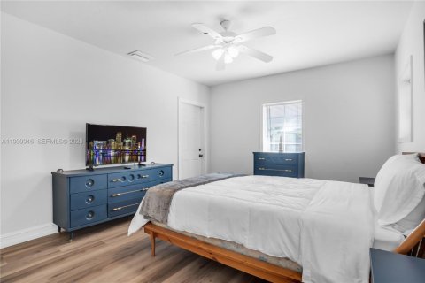 Купить виллу или дом в Форт-Лодердейл, Флорида 4 спальни, 242.01м2, № 1997909 - фото 23