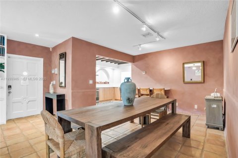 Купить виллу или дом в Форт-Лодердейл, Флорида 4 спальни, 242.01м2, № 1997909 - фото 9