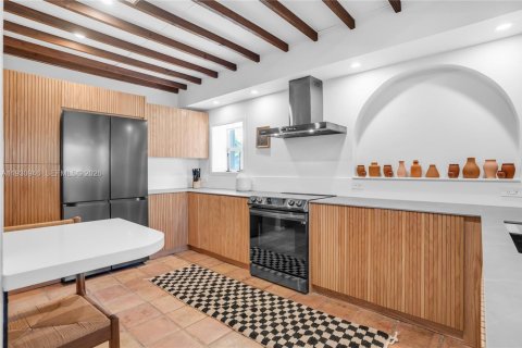 Купить виллу или дом в Форт-Лодердейл, Флорида 4 спальни, 242.01м2, № 1997909 - фото 12