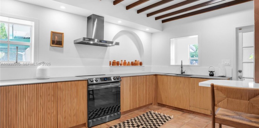 Дом в Форт-Лодердейл, Флорида 4 спальни, 242.01м2 № 1997909