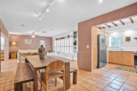 Купить виллу или дом в Форт-Лодердейл, Флорида 4 спальни, 242.01м2, № 1997909 - фото 10