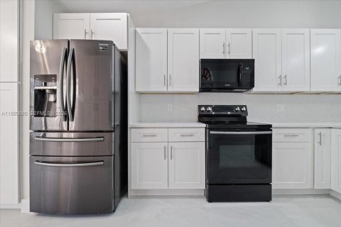 Casa en venta en Boca Raton, Florida, 2 dormitorios № 2047217 - foto 17