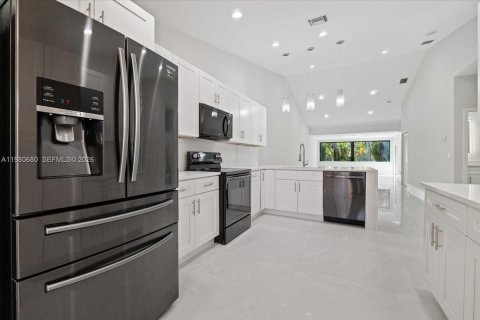 Casa en venta en Boca Raton, Florida, 2 dormitorios № 2047217 - foto 19