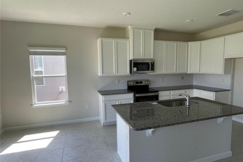 Villa ou maison à louer à Mount Dora, Floride: 3 chambres, 142.42 m2 № 2418376 - photo 2