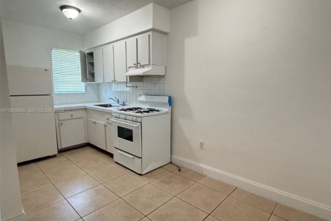 Copropriété à vendre à Miami, Floride: 1 chambre, 54.07 m2 № 2045519 - photo 2