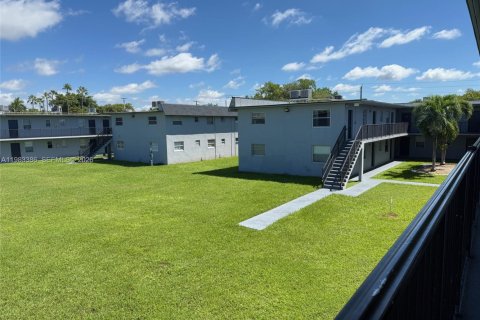Copropriété à vendre à Miami, Floride: 1 chambre, 54.07 m2 № 2045519 - photo 7