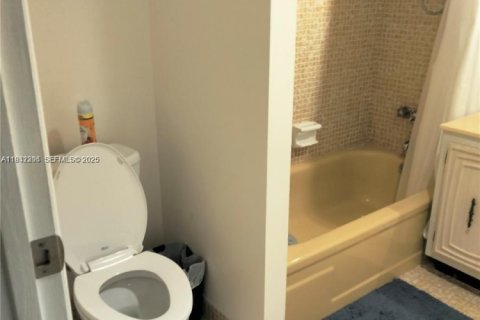 Снять в аренду кондоминиум в Лодерхилл, Флорида 2 спальни, 102.19м2, № 1991549 - фото 13