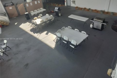 Снять в аренду кондоминиум в Лодерхилл, Флорида 2 спальни, 102.19м2, № 1991549 - фото 19