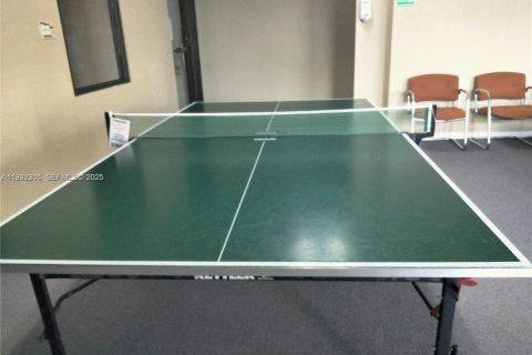 Снять в аренду кондоминиум в Лодерхилл, Флорида 2 спальни, 102.19м2, № 1991549 - фото 28