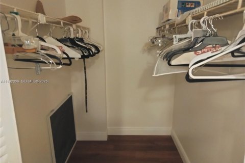 Снять в аренду кондоминиум в Лодерхилл, Флорида 2 спальни, 102.19м2, № 1991549 - фото 8