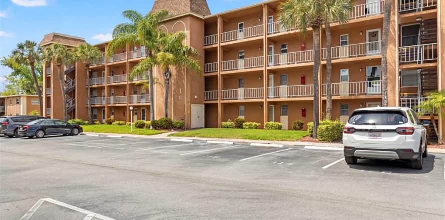 Condo à Largo, Floride, 2 chambres  № 2098689