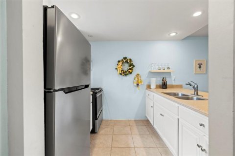 Copropriété à vendre à Largo, Floride: 2 chambres, 91.04 m2 № 2098689 - photo 12
