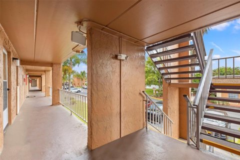 Copropriété à vendre à Largo, Floride: 2 chambres, 91.04 m2 № 2098689 - photo 4