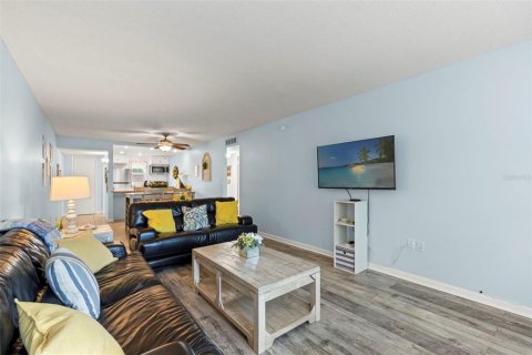 Copropriété à vendre à Largo, Floride: 2 chambres, 91.04 m2 № 2098689 - photo 7