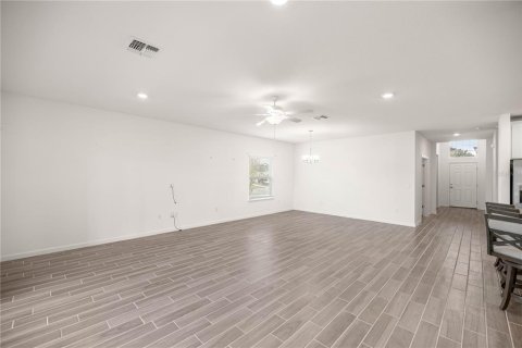 House in Ocala, Florida 3 bedrooms, 189.43 sq.m. № 1808146 - photo 13