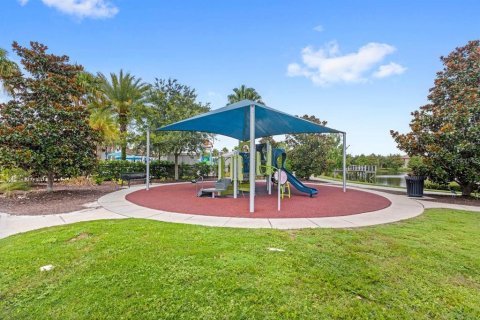 Adosado en venta en Kissimmee, Florida, 5 dormitorios, 210.24 m2 № 1886913 - foto 30
