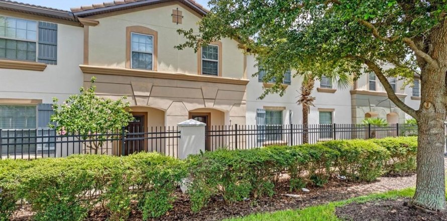 Adosado en Kissimmee, Florida 5 dormitorios, 210.24 m2 № 1886913