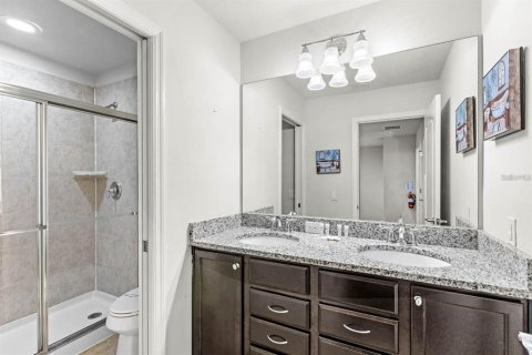Adosado en venta en Kissimmee, Florida, 5 dormitorios, 210.24 m2 № 1886913 - foto 18