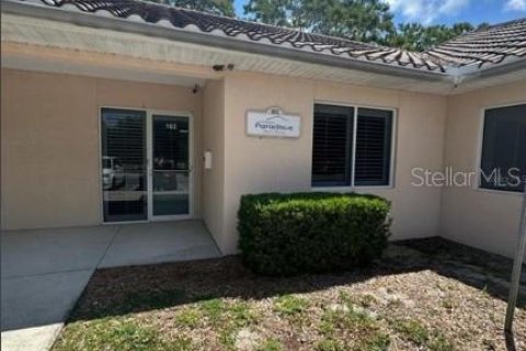Propiedad comercial en Bradenton, Florida 91.32 m2 № 2108291